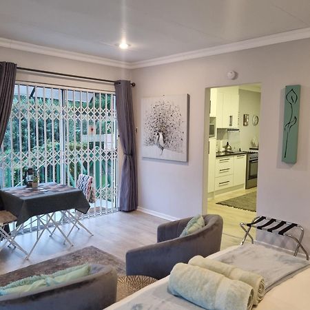 Вилла Clarens On Collett Экстерьер фото